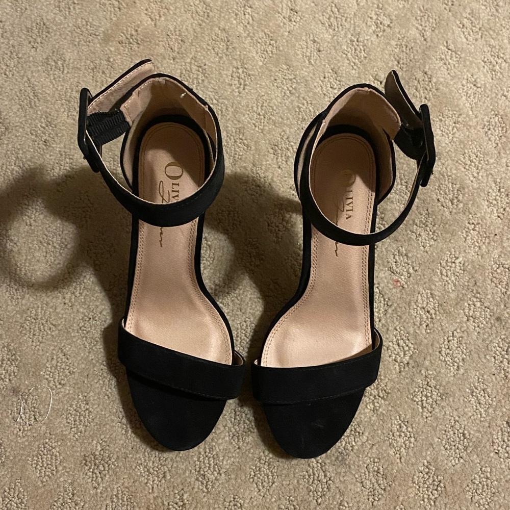 High heels - Picture 2 of 2